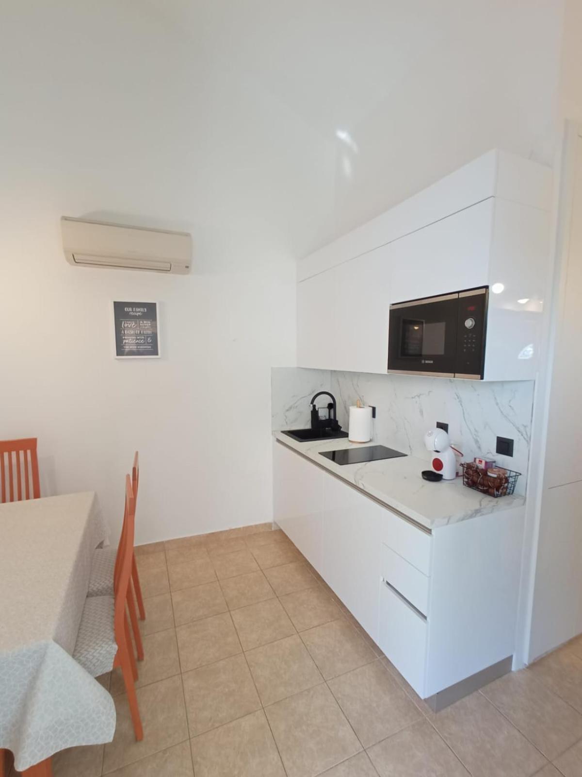 Sunny Beach Apartment Lavica Podstrana Exteriör bild