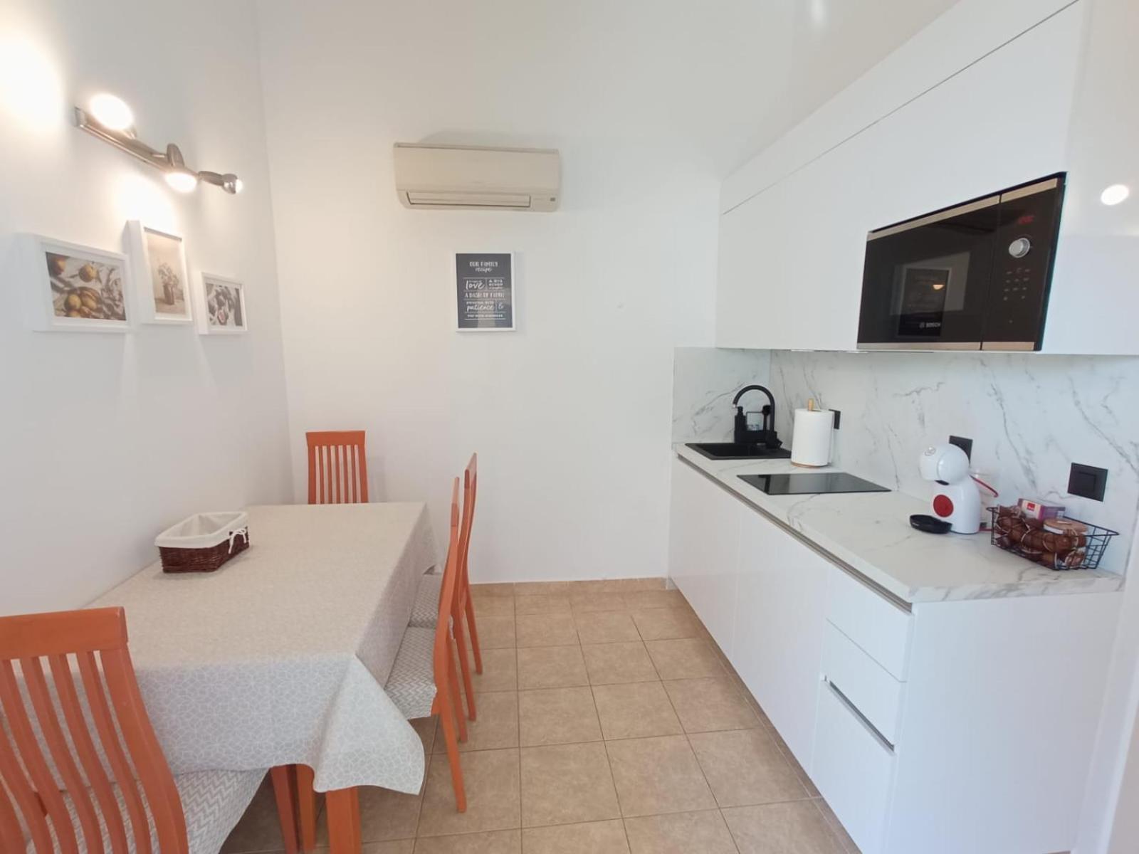 Sunny Beach Apartment Lavica Podstrana Exteriör bild